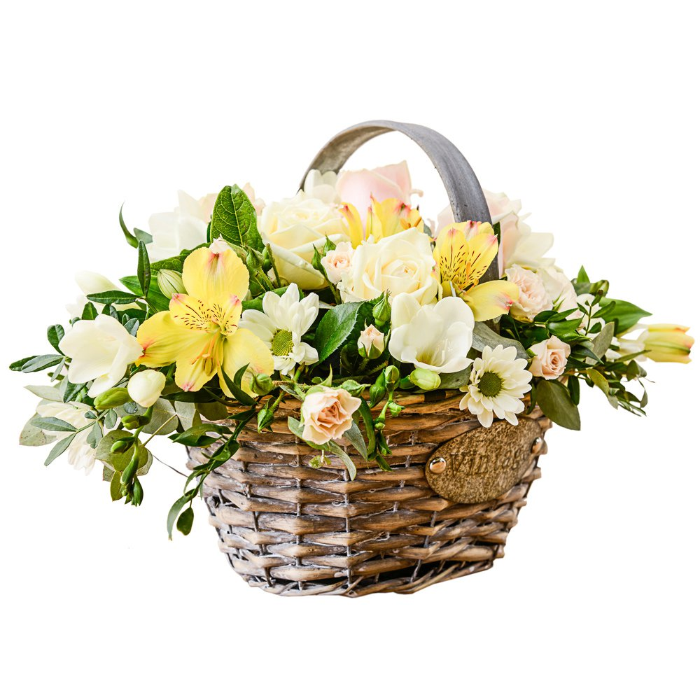 Luxurious Basket Product Image